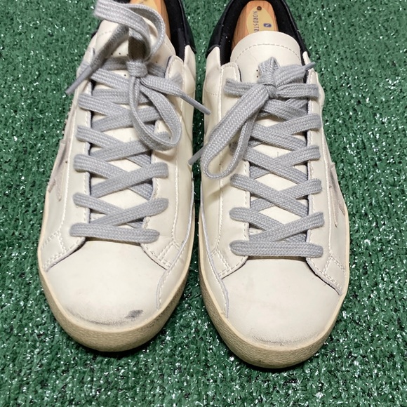 Golden Goose Super-Star sneakers women’s size 37 (6.5-7) (OKPM-02-036) - Picture 2 of 15